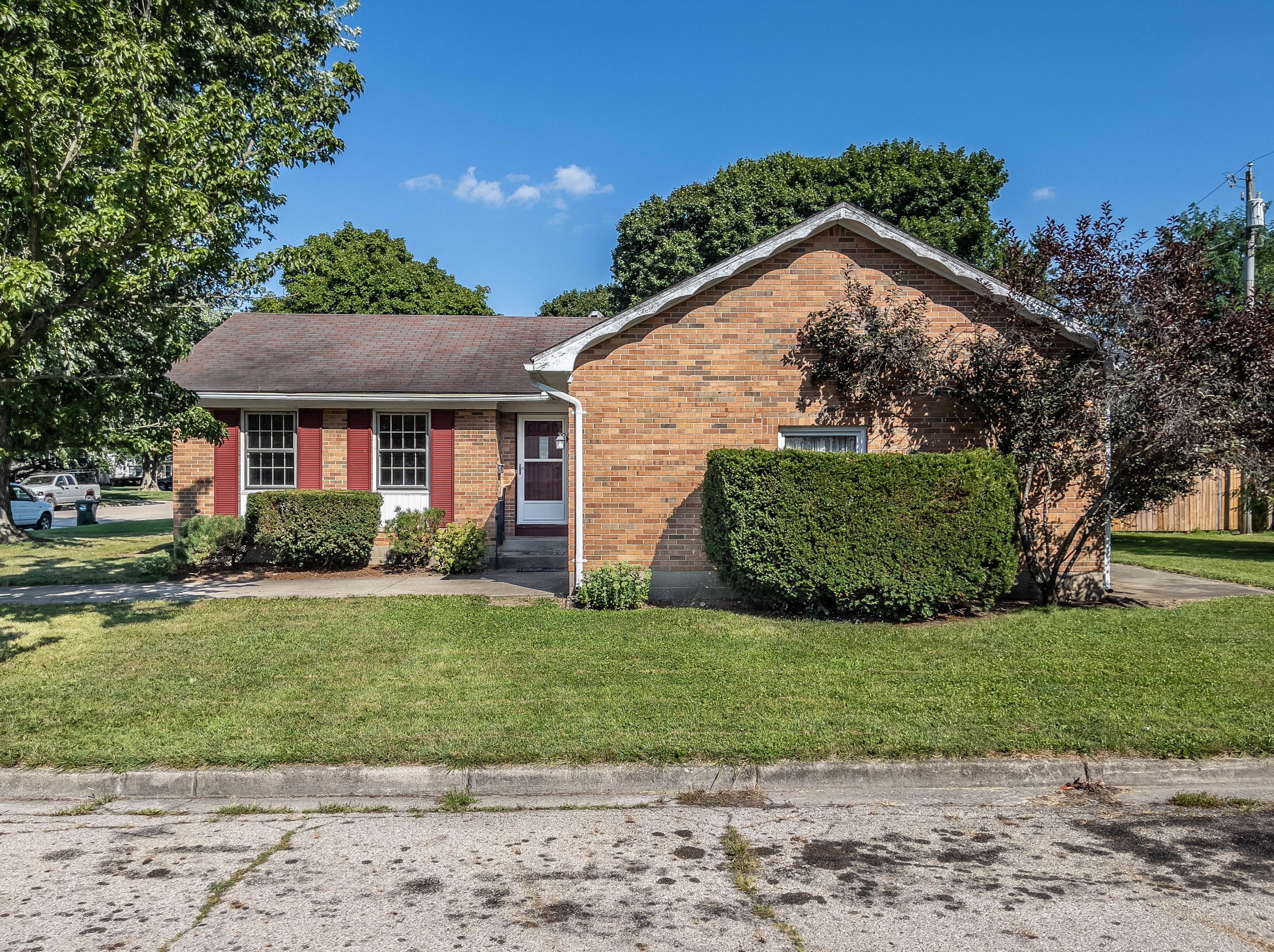 603 Maple Tree Ln, Urbana, OH 43078-1241