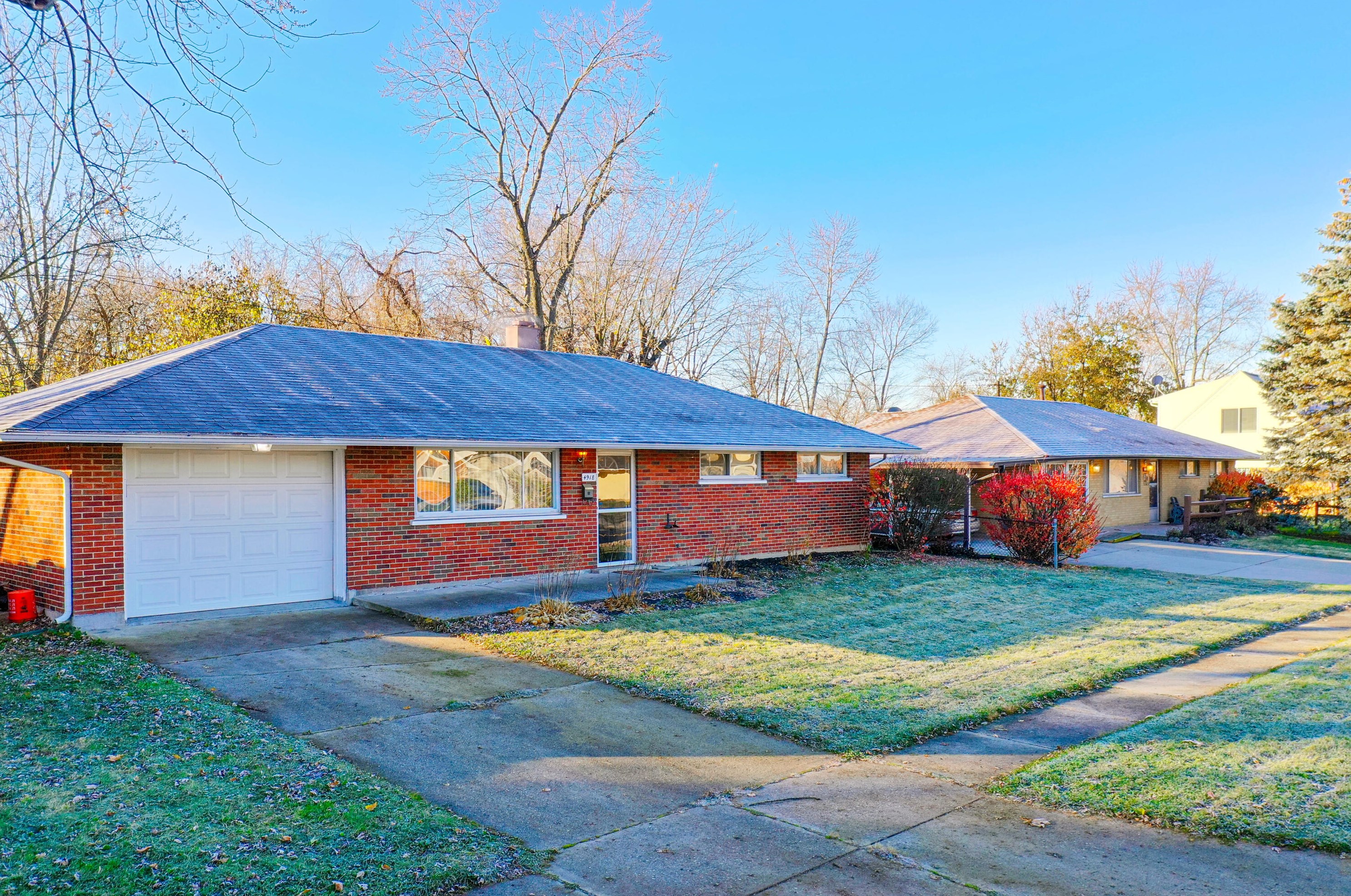 4918 Powell Rd, Dayton, OH 45424-6062