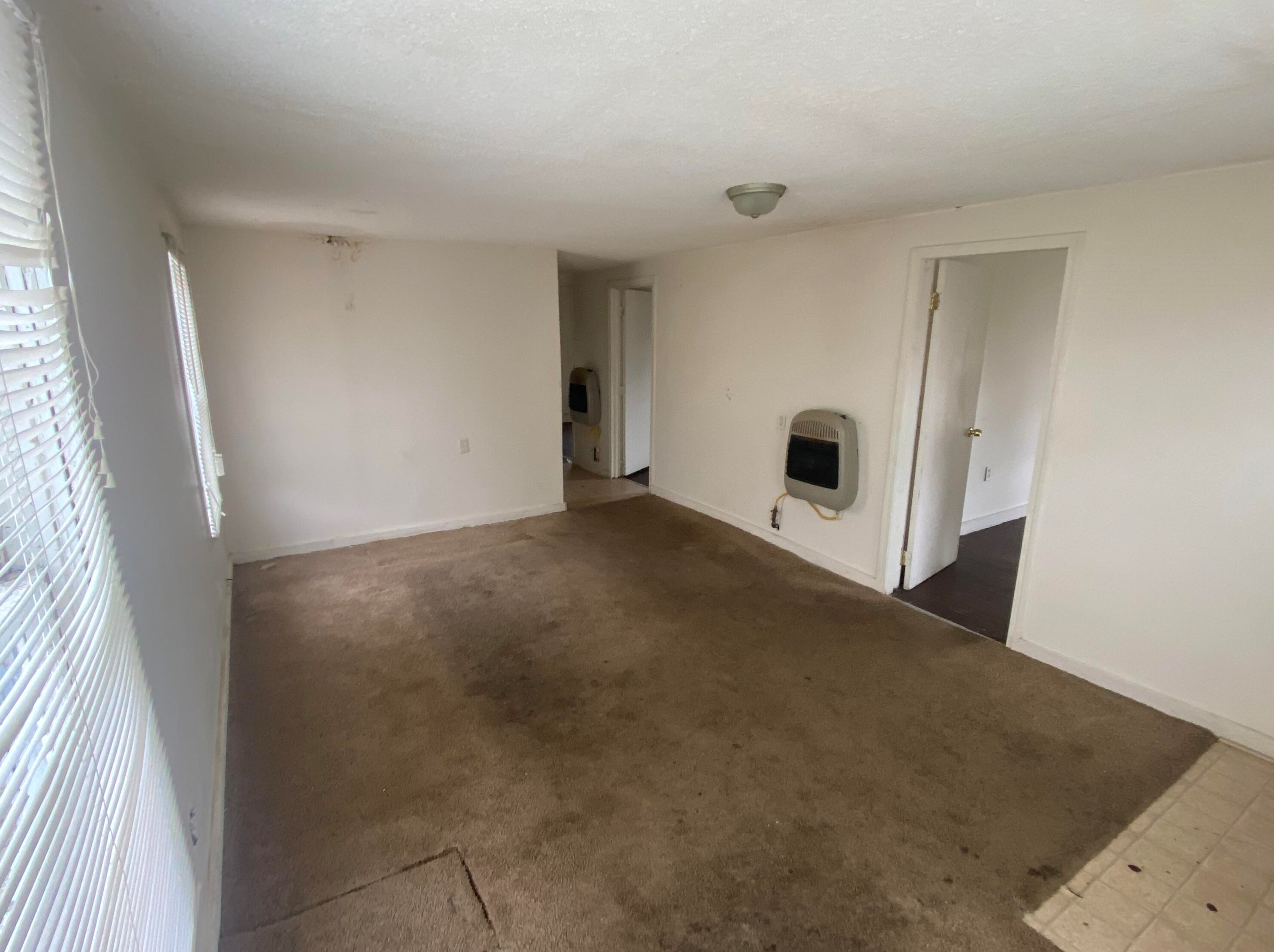 1382 Darwin Ave, Springfield, OH 45504