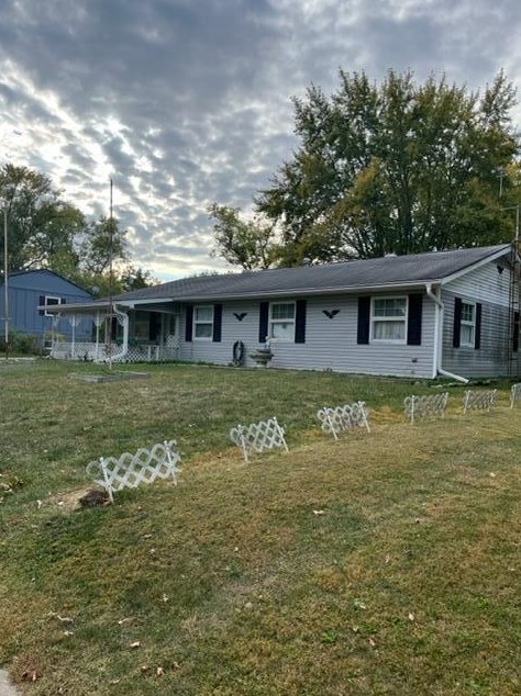 31 Strader Dr, Dayton, OH 45426-3348