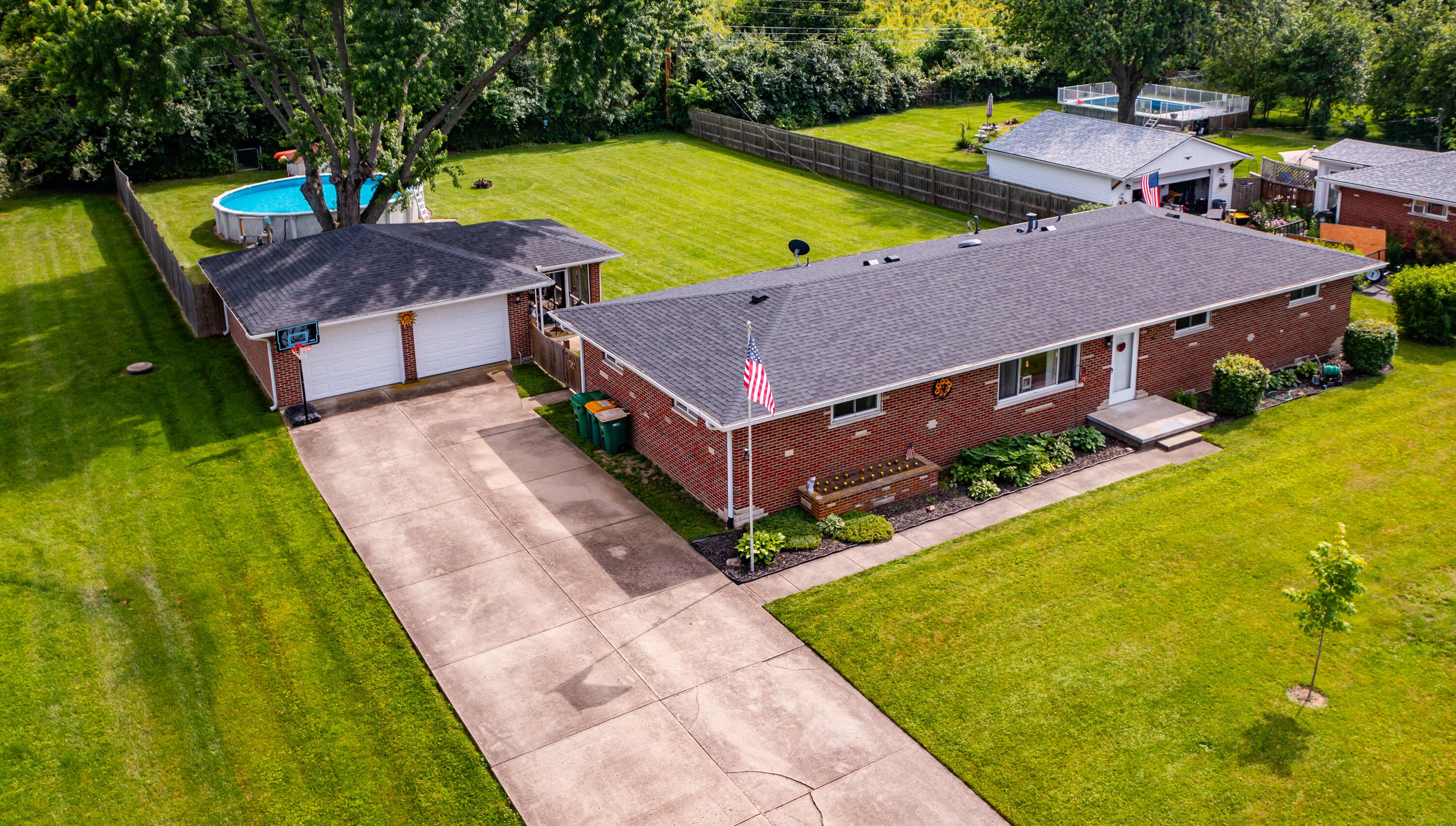 3055 Bell Dr, Fairborn, OH 45324