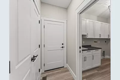 755 W Bentley Circle, Troy, OH 45373 - Photo 20