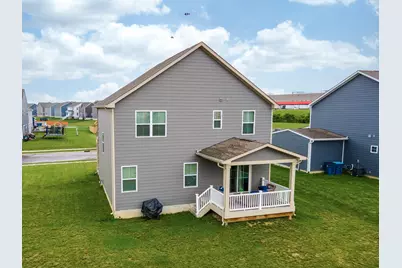 403 Sydney Drive, Tipp City, OH 45371 - Photo 8