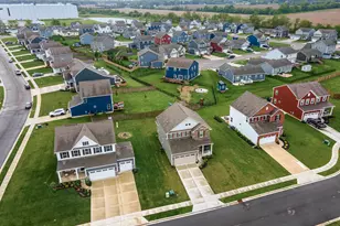 403 Sydney Dr, Tipp City, OH 45371 - Photo 14