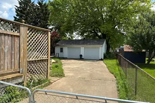 320 N Clairmont Ave, Springfield, OH 45503 - Photo 2