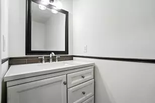 165 Frebis Ave, Columbus, OH 43206 - Photo 10