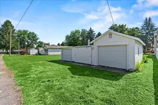 1236 S Detroit St, Bellefontaine, OH 43311 - Photo 32