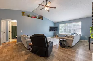 720 Sherwood Dr, Troy, OH 45373 - Photo 2