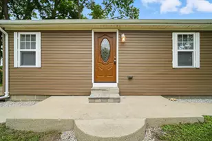 136 E Broadway St, Urbana, OH 43078 - Photo 6