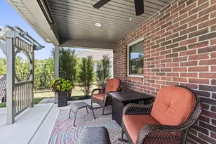 813 W Bentley Cir, Troy, OH 45373 - Photo 40