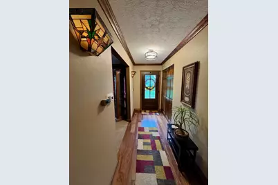 703 Dorchester Dr Drive, Springfield, OH 45506 - Photo 4