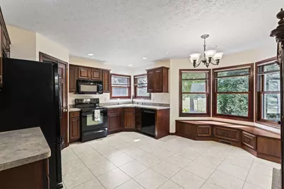 1479 Lantern Lane, Troy, OH 45373 - Photo 8