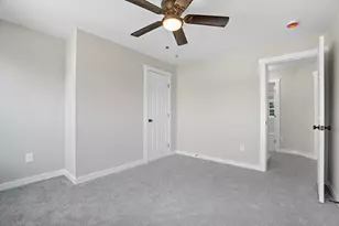 210 N Oakley Ave, Columbus, OH 43204 - Photo 12