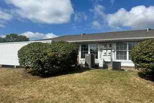 5873 Troy Villa Blvd, Dayton, OH 45424 - Photo 2