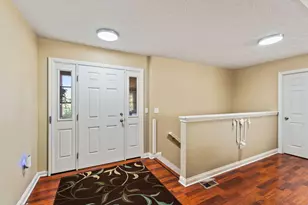 680 Loxley Ln, Troy, OH 45373 - Photo 6