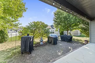 680 Loxley Ln, Troy, OH 45373 - Photo 32