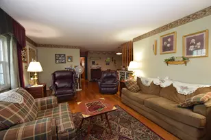 5889 Troy Rd, Springfield, OH 45502 - Photo 6