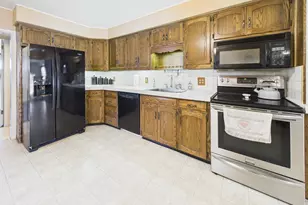 200 N Jefferson, Pitsburg, OH 45358 - Photo 2