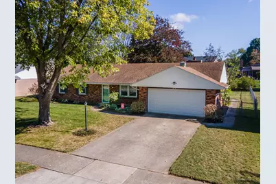 1075 Crestview Drive, Troy, OH 45373 - Photo 4