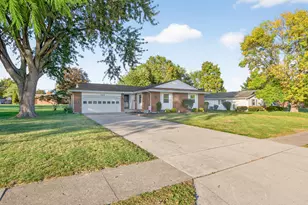 322 Cole Dr, Wapakoneta, OH 45895 - Photo 4