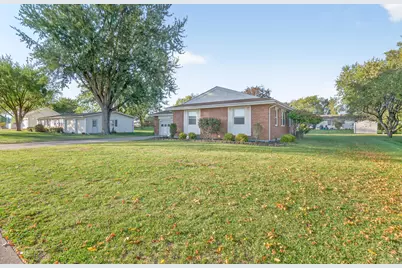 322 Cole Drive, Wapakoneta, OH 45895 - Photo 2