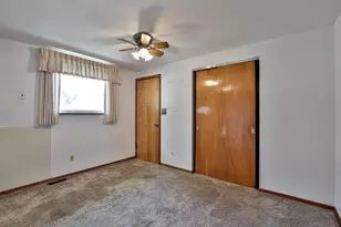 210 Zimmerman St, New Carlisle, OH 45344 - Photo 10