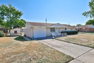 210 Zimmerman St, New Carlisle, OH 45344 - Photo 2