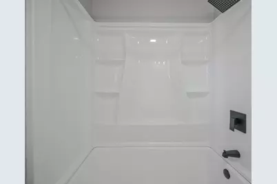 208 W Williams Avenue, Bellefontaine, OH 43311 - Photo 24