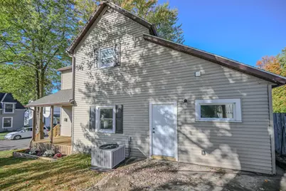 208 W Williams Avenue, Bellefontaine, OH 43311 - Photo 6