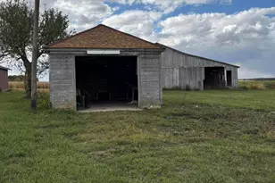 18341 St Marys River Rd, Saint Marys, OH 45885 - Photo 4