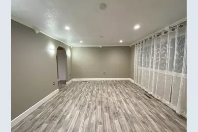 5059 Key W Drive, Dayton, OH 45424 - Photo 4