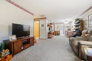 4446 E Ridgewood East Rd, Springfield, OH 45503 - Photo 8