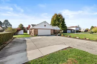 4737 Cottonville Rd, Jamestown, OH 45335 - Photo 2