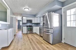 389 N Garber Dr, Tipp City, OH 45371 - Photo 12