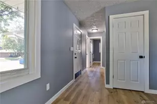 389 N Garber Dr, Tipp City, OH 45371 - Photo 4