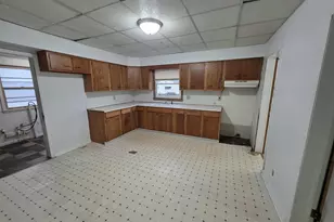 811 Columbia St, Saint Marys, OH 45885 - Photo 4