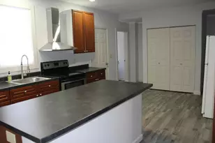 410 W Liberty St, Springfield, OH 45506 - Photo 6