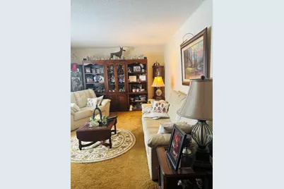 15644 Bay Road, Wapakoneta, OH 45895 - Photo 2