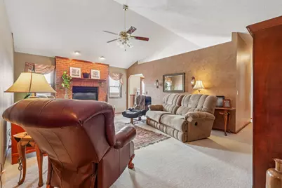 915 Winston Lane, Tipp City, OH 45371 - Photo 2