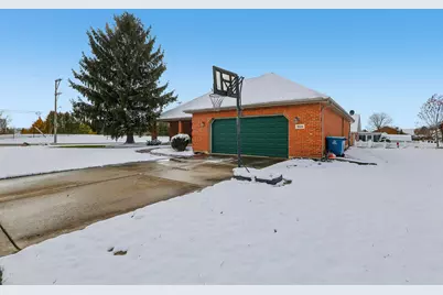 915 Winston Lane, Tipp City, OH 45371 - Photo 50