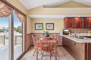 915 Winston Ln, Tipp City, OH 45371 - Photo 6