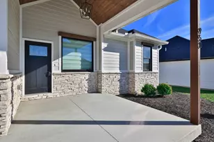 950 Rosenthal Dr, Tipp City, OH 45371 - Photo 4