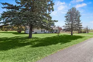 4921 Hawk Rd, Mechanicsburg, OH 43044 - Photo 4