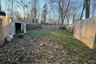 137 N Stanley St, Bellefontaine, OH 43311 - Photo 6