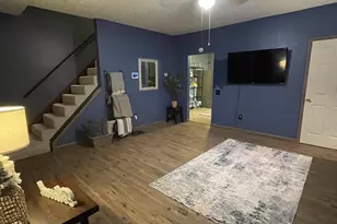 137 N Stanley St, Bellefontaine, OH 43311 - Photo 8