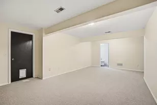 630 Hidden Valley Ct, Fairborn, OH 45324 - Photo 34