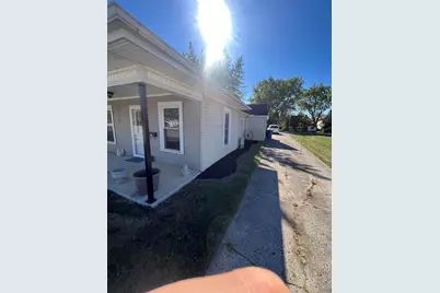 105 Maple Street, Saint Marys, OH 45885 - Photo 2