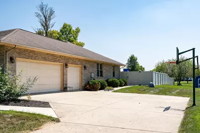 11501 Zeller Drive, New Carlisle, OH 45344 - Photo 8