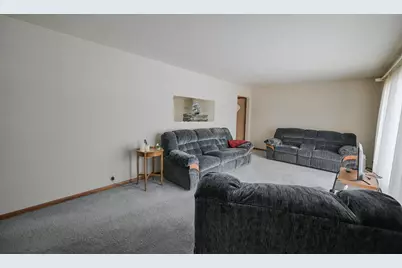 1886 Winding Trail, Springfield, OH 45503 - Photo 6