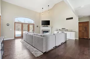 82 N Countryside Dr, Troy, OH 45373 - Photo 12